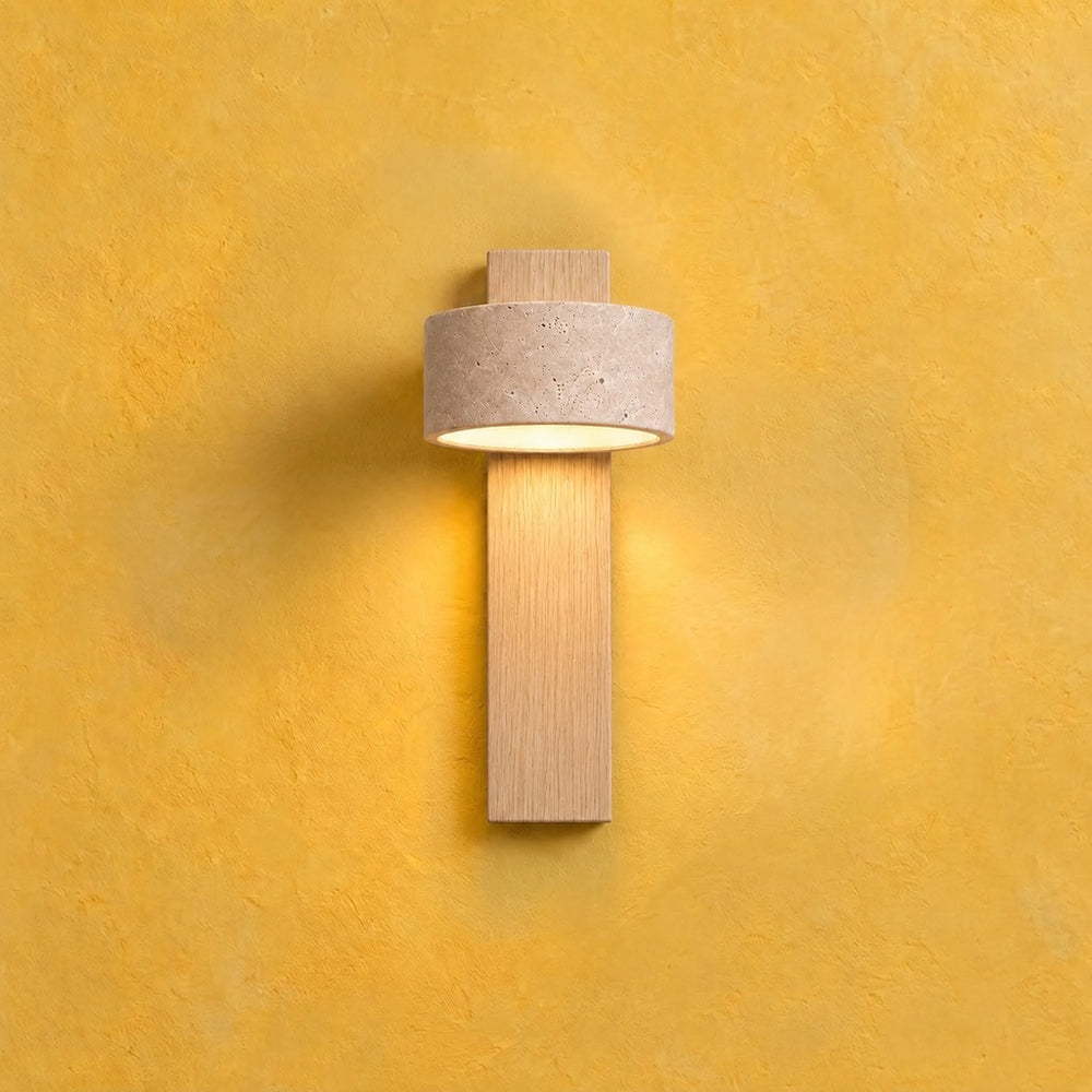 Applique murale chambre travertin et noyer, tête orientable - fond jaune carre tete bois clair #bois-clair