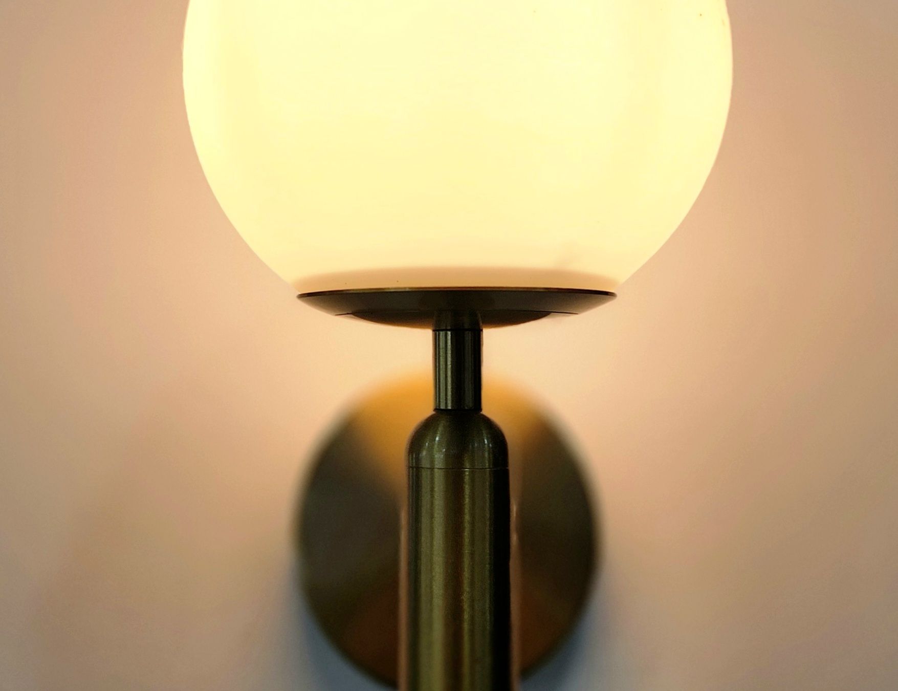 Appliques murales en métal design — collection Lumiverra