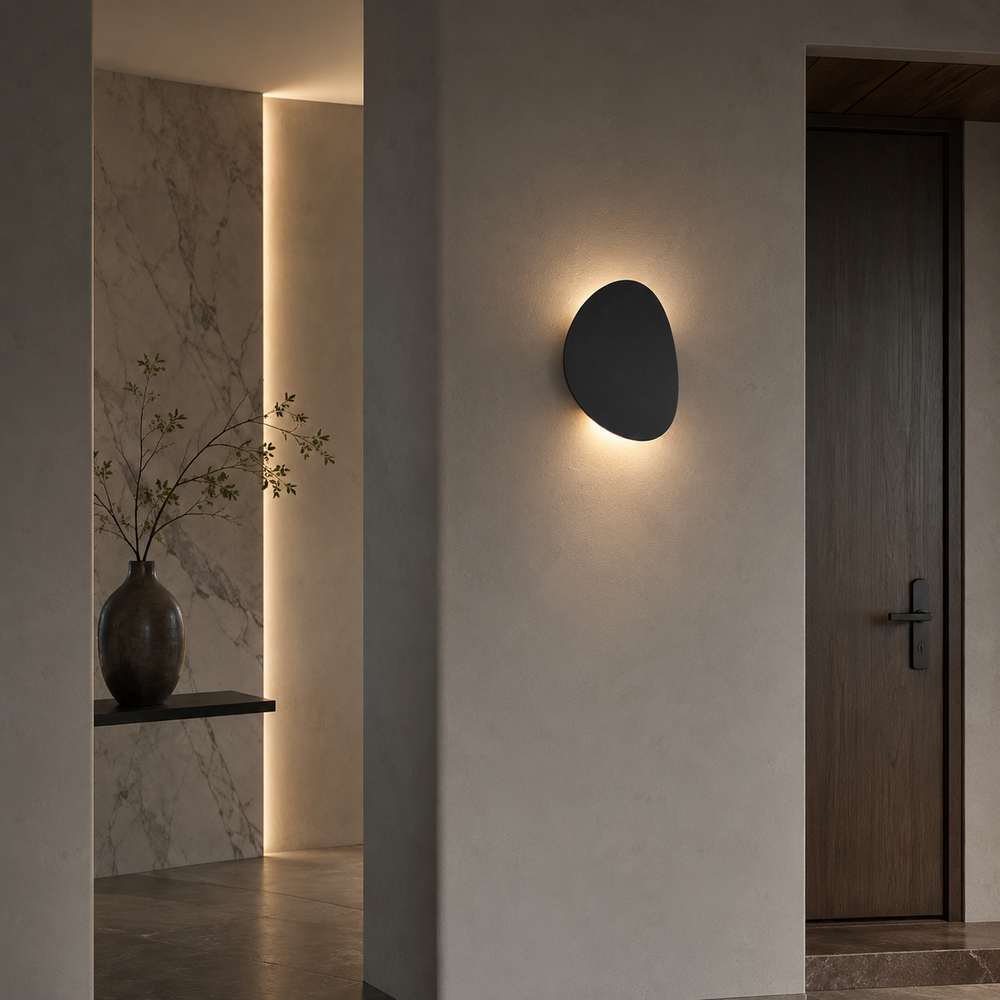 Applique galet noire dans une entree #noir