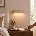 Applique murale salon en travertin, LED haut et bas - applique travertin chambre au dessus du chevet en noyer