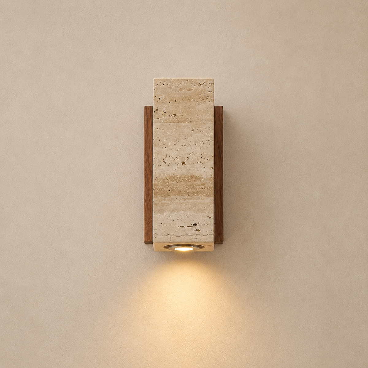 Applique bloc carré en travertin jaune sur socle noyer, cône descendant #carre-socle-noyer