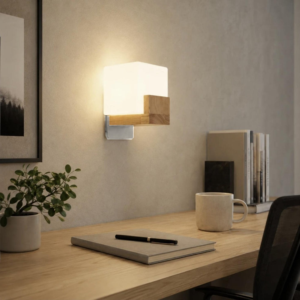 Applique murale salon en bois carrée, LED 3 températures G9 - cubo 05 au dessus du bureau