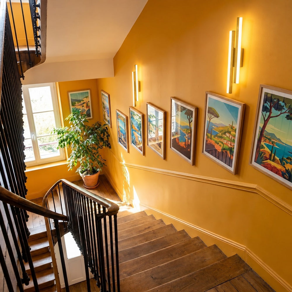 Applique murale salon LED design en métal, 50 cm - db escalier ocre affiches or miroir #or #droite